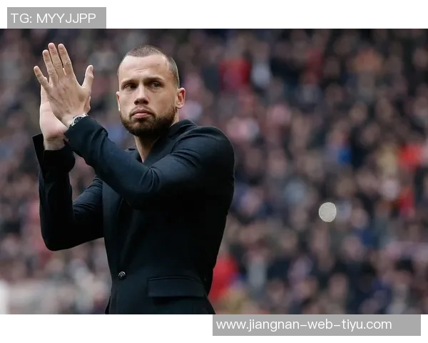 前阿贾克斯主帅海廷加正式加盟热刺担任助理教练助力球队发展 前阿贾克斯主帅海廷加正式加盟热刺担任助理教练助力球队发展